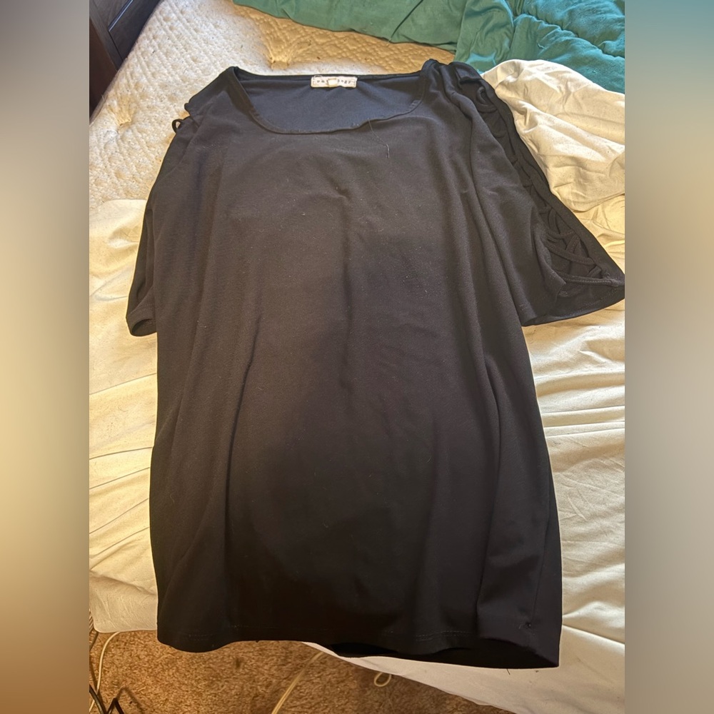 Elegant Black Short Sleeve Women's Tee